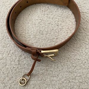 Michael Kors leather belt